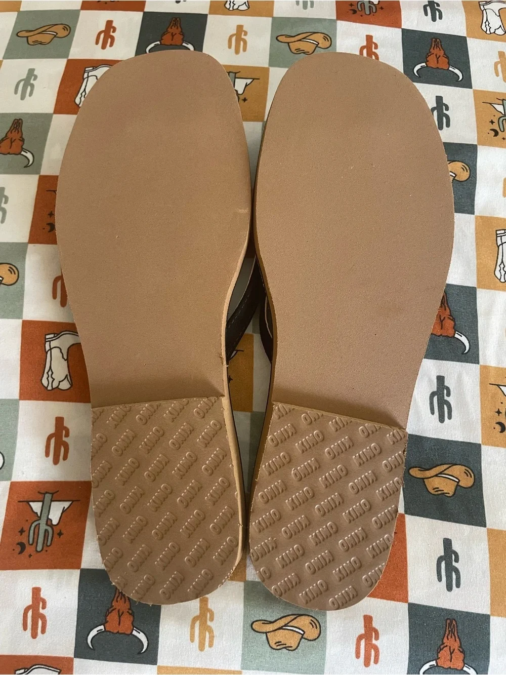 Kino Women's Black Flip Flop Sandals